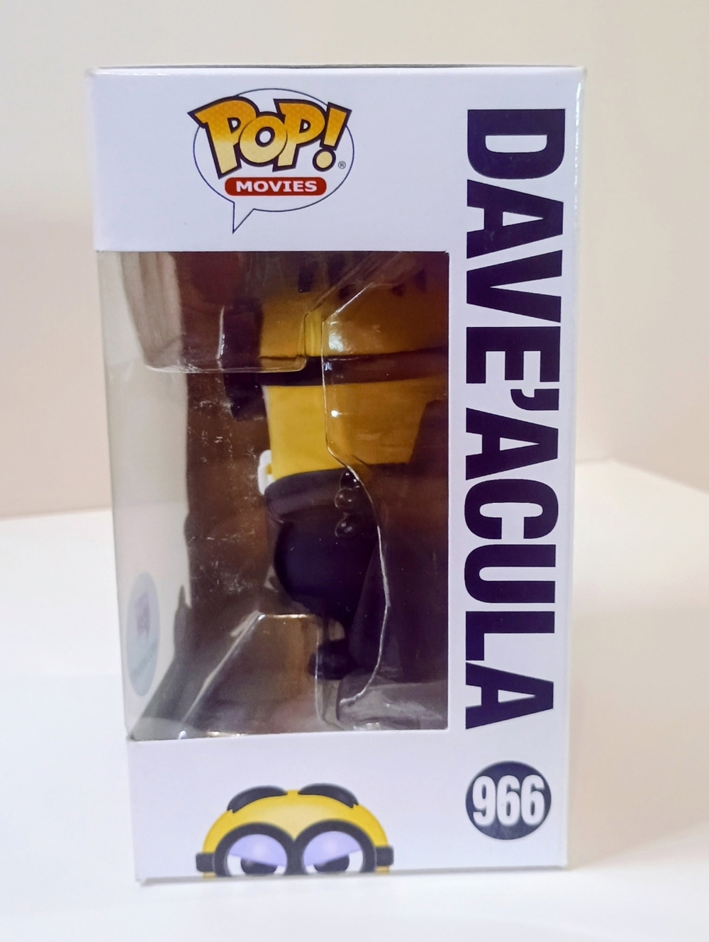 Funko Pop! Movies Minions Dave'acula Vinyl Figure - Yellow & Black - Picture 5 of 5